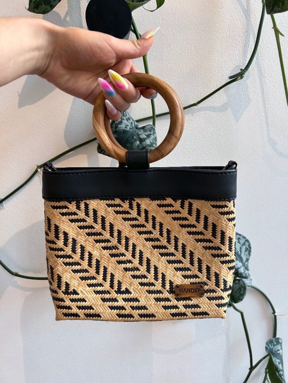 LIKE NEW Handep Handwoven Lawangan Bag